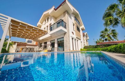 Villa Menekşe