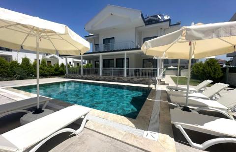 Villa Lotus